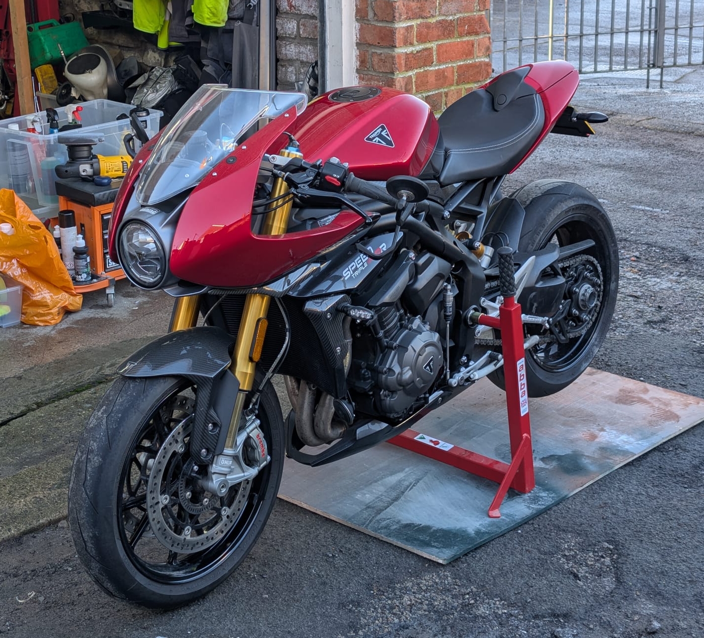 Triumph Speed Triple 1200 RR